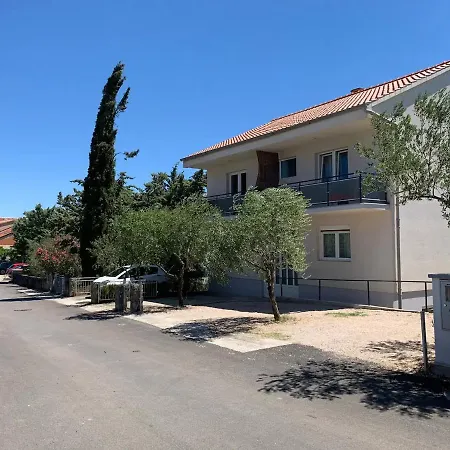Apartamento New With Terrace Krk - Kuca&more App No13 *